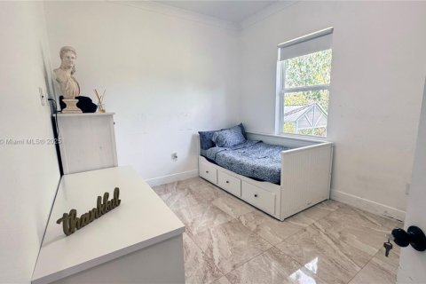 House in Homestead, Florida 4 bedrooms, 228.54 sq.m. № 1858585 - photo 29
