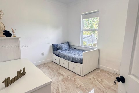 House in Homestead, Florida 4 bedrooms, 228.54 sq.m. № 1858585 - photo 30