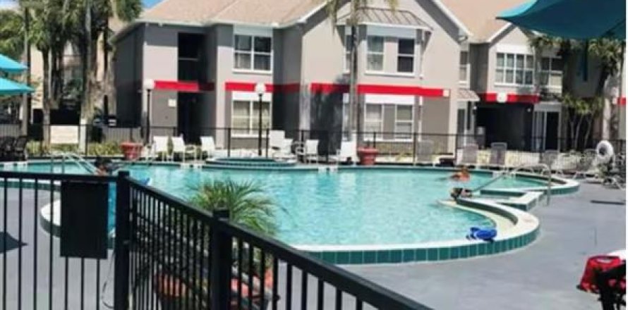 Condominio en Kissimmee, Florida, 1 dormitorio № 1649697