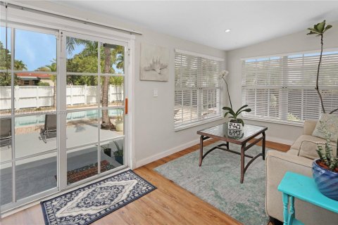 Villa ou maison à vendre à Hollywood, Floride: 3 chambres, 149.57 m2 № 1739999 - photo 22