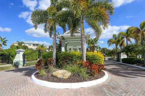 Villa ou maison à louer à Englewood, Floride: 4 chambres, 244.15 m2 № 2096877 - photo 18