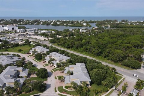 Villa ou maison à louer à Englewood, Floride: 4 chambres, 244.15 m2 № 2096877 - photo 4