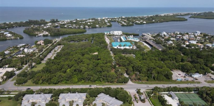 Villa ou maison à Englewood, Floride 4 chambres, 244.15 m2 № 2096877