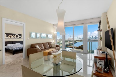Condo in Miami Beach, Florida, 1 bedroom № 2075240 - photo 6