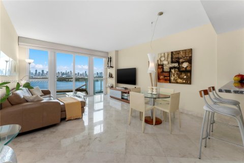 Condo in Miami Beach, Florida, 1 bedroom № 2075240 - photo 5