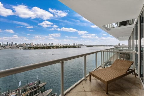 Condo in Miami Beach, Florida, 1 bedroom № 2075240 - photo 18