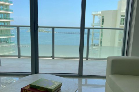 Condominio en venta en Miami, Florida, 1 dormitorio, 65.12 m2 № 1890272 - foto 2