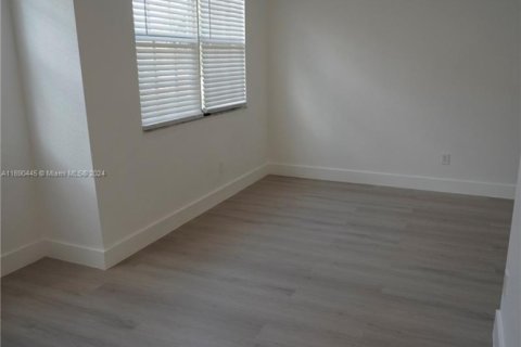 Купить таунхаус в Бойнтон-Бич, Флорида 3 спальни, 148.55м2, № 1959487 - фото 21