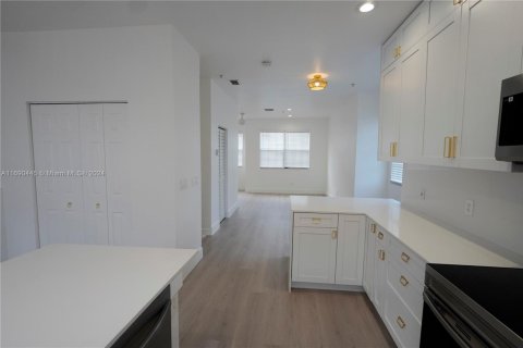 Купить таунхаус в Бойнтон-Бич, Флорида 3 спальни, 148.55м2, № 1959487 - фото 17