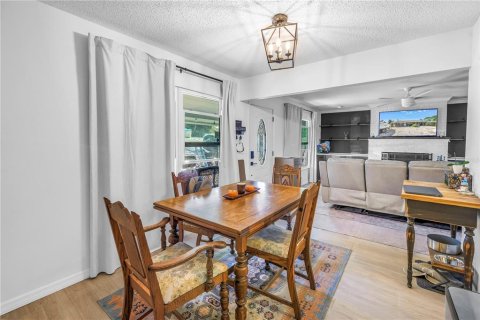 Casa en venta en Sarasota, Florida, 3 dormitorios, 115.2 m2 № 2126916 - foto 6