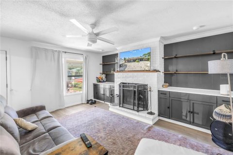 Casa en venta en Sarasota, Florida, 3 dormitorios, 115.2 m2 № 2126916 - foto 4