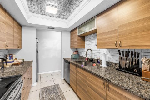Casa en venta en Sarasota, Florida, 3 dormitorios, 115.2 m2 № 2126916 - foto 9