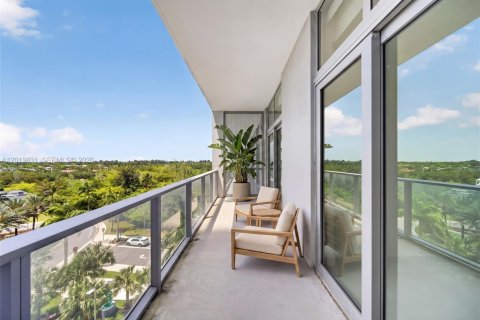 Condo in Sunrise, Florida, 1 bedroom № 2182011 - photo 4