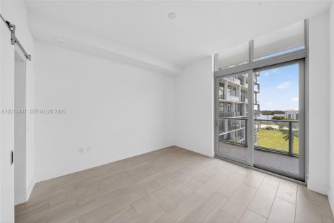 Condo in Sunrise, Florida, 1 bedroom № 2182011 - photo 18