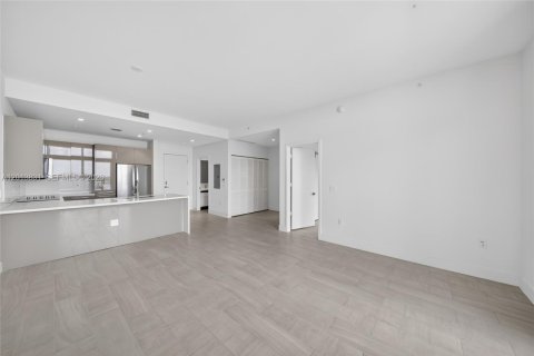 Condo in Sunrise, Florida, 1 bedroom № 2182011 - photo 14