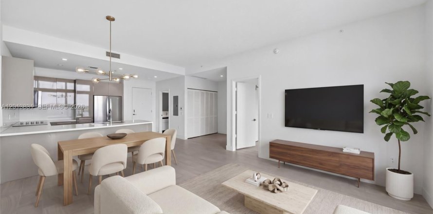 Condo in Sunrise, Florida, 1 bedroom № 2182011