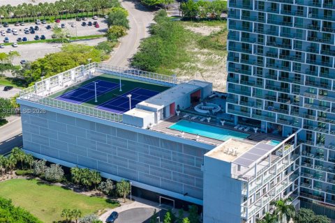 Condo in Sunrise, Florida, 1 bedroom № 2182011 - photo 26