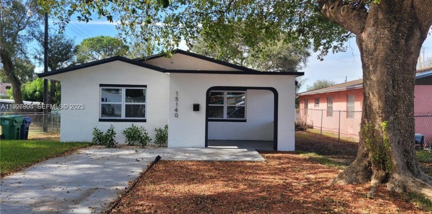 Дом в Майами-Гарденс, Флорида 3 спальни, 115.66м2 № 1988369