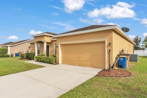 Villa ou maison à vendre à Bartow, Floride: 4 chambres, 194.44 m2 № 1791509 - photo 4
