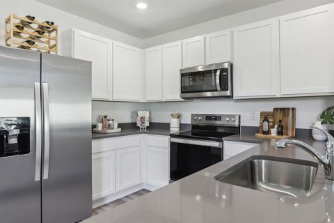 House in Wesley Chapel, Florida 3 bedrooms, 144.93 sq.m. № 1844453 - photo 18