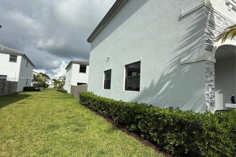 Touwnhouse à louer à Homestead, Floride: 3 chambres, 162.58 m2 № 1927897 - photo 2