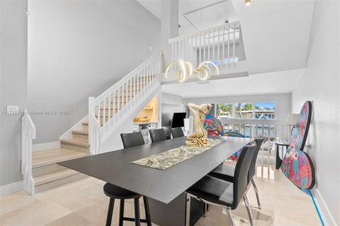 Townhouse in Fort Lauderdale, Florida 4 bedrooms, 299.7 sq.m. № 1744039 - photo 13