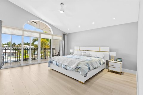Townhouse in Fort Lauderdale, Florida 4 bedrooms, 299.7 sq.m. № 1744039 - photo 28