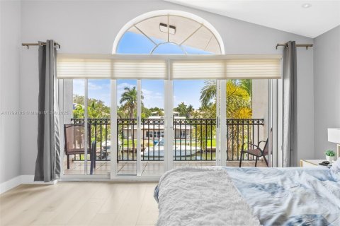 Townhouse in Fort Lauderdale, Florida 4 bedrooms, 299.7 sq.m. № 1744039 - photo 22