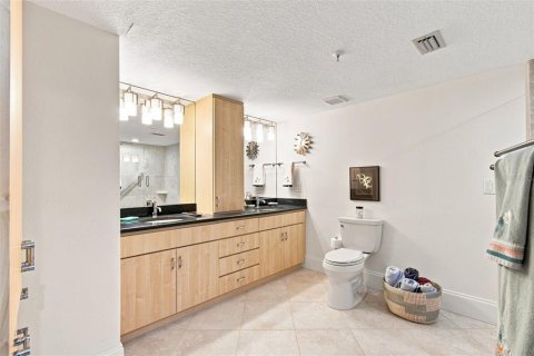 Condominio en venta en Clearwater, Florida, 2 dormitorios, 129.13 m2 № 2329760 - foto 10