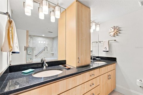 Condominio en venta en Clearwater, Florida, 2 dormitorios, 129.13 m2 № 2329760 - foto 29