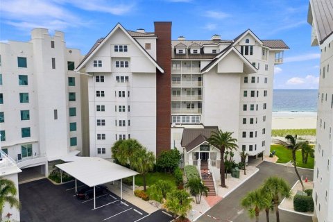 Condominio en Clearwater, Florida, 2 dormitorios  № 2329760