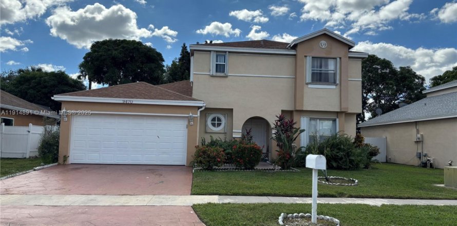 Дом в Мирамар, Флорида 4 спальни, 172.05м2 № 1971363