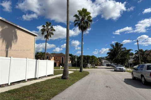 Купить виллу или дом в Мирамар, Флорида 4 спальни, 172.05м2, № 1971363 - фото 7