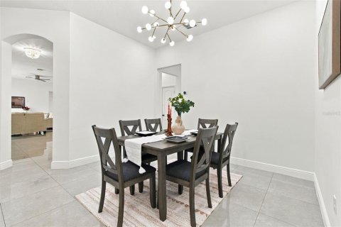 Casa en venta en Land O' Lakes, Florida, 5 dormitorios, 281.68 m2 № 2427654 - foto 17