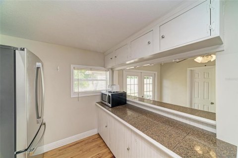 House in Saint Petersburg, Florida 2 bedrooms, 75.81 sq.m. № 2418663 - photo 22