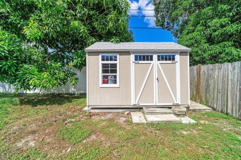 House in Saint Petersburg, Florida 2 bedrooms, 75.81 sq.m. № 2418663 - photo 30