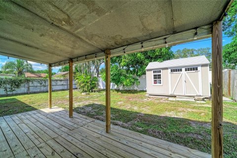 House in Saint Petersburg, Florida 2 bedrooms, 75.81 sq.m. № 2418663 - photo 29