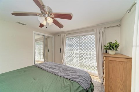 House in Saint Petersburg, Florida 2 bedrooms, 75.81 sq.m. № 2418663 - photo 26