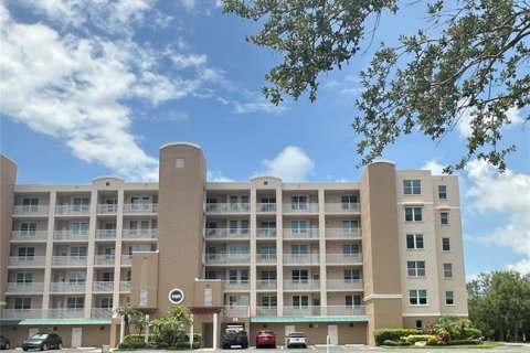 Copropriété à louer à Saint Petersburg, Floride: 3 chambres, 150.5 m2 № 1848061 - photo 1