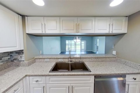 Condo in Saint Petersburg, Florida, 3 bedrooms  № 1848061 - photo 3