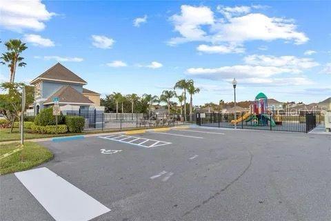 House in Orlando, Florida 4 bedrooms, 275.64 sq.m. № 1819363 - photo 6