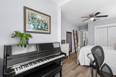 House in Tampa, Florida 3 bedrooms, 136.01 sq.m. № 1894291 - photo 20