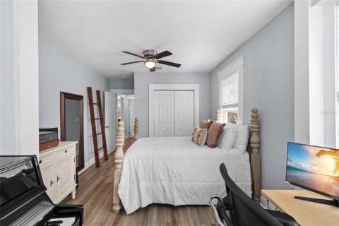 House in Tampa, Florida 3 bedrooms, 136.01 sq.m. № 1894291 - photo 19