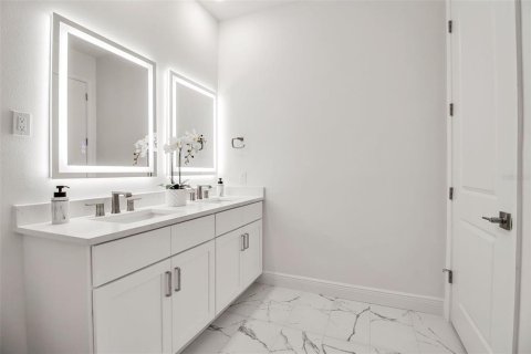 Condominio en venta en Saint Petersburg, Florida, 3 dormitorios, 153.29 m2 № 1893882 - foto 30