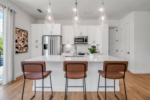 Condominio en venta en Saint Petersburg, Florida, 3 dormitorios, 153.29 m2 № 1893882 - foto 12