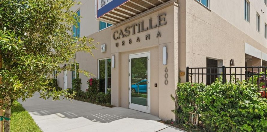 Condominio en Saint Petersburg, Florida, 3 dormitorios  № 1893882