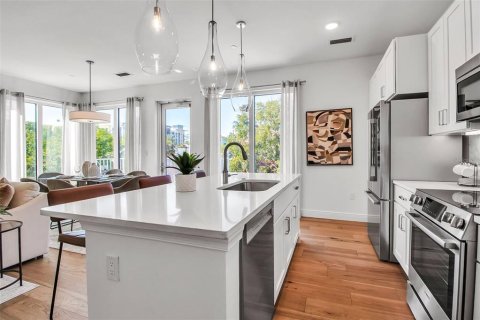 Condominio en venta en Saint Petersburg, Florida, 3 dormitorios, 153.29 m2 № 1893882 - foto 10