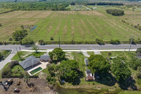 Immobilier commercial à vendre à St. Lucie, Floride № 2083489 - photo 8