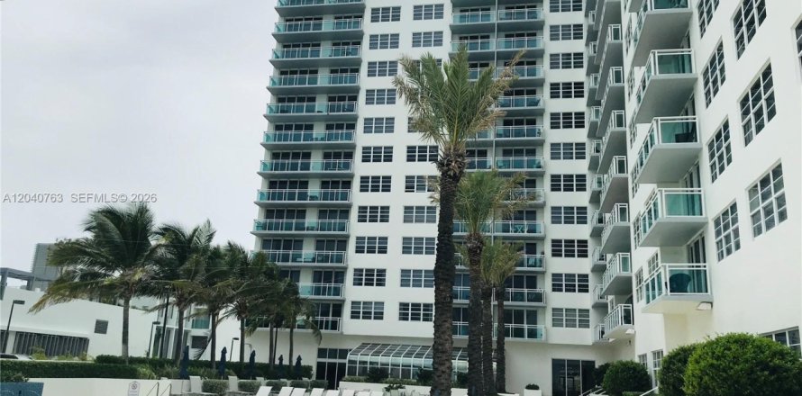 Condo in Miami Beach, Florida, 1 bedroom  № 2088117