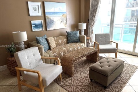 Condo in Miami Beach, Florida, 1 bedroom  № 2088117 - photo 6